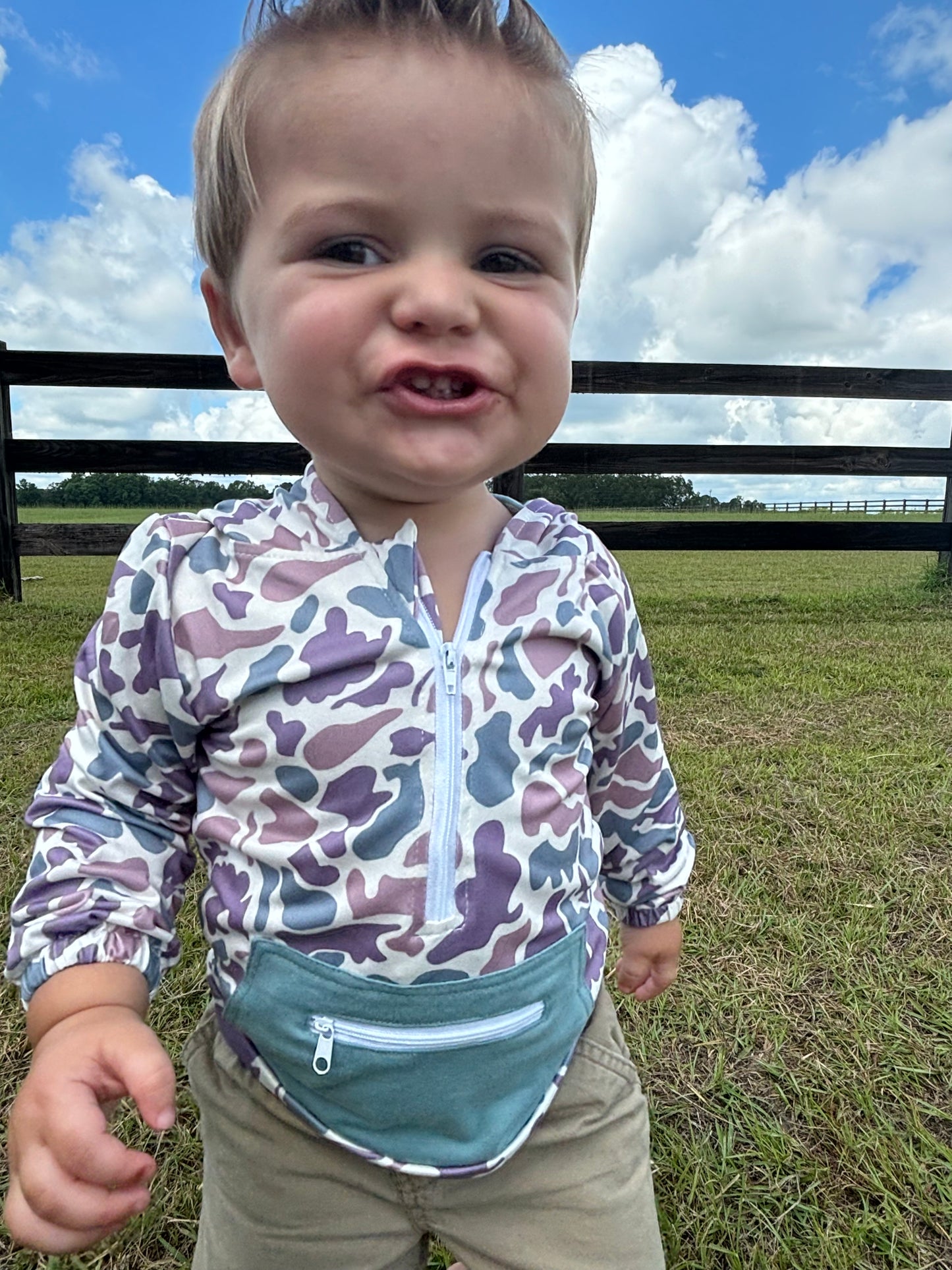 Camo boy pullover