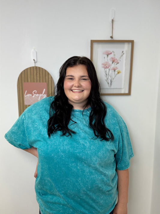 Basic Acid Wash Tee Curvy Editon
