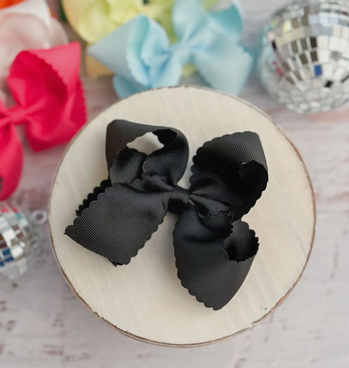 Scalloped Black Hair Bow