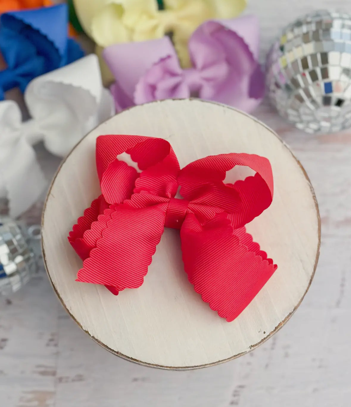 Scalloped Red Hair Bow