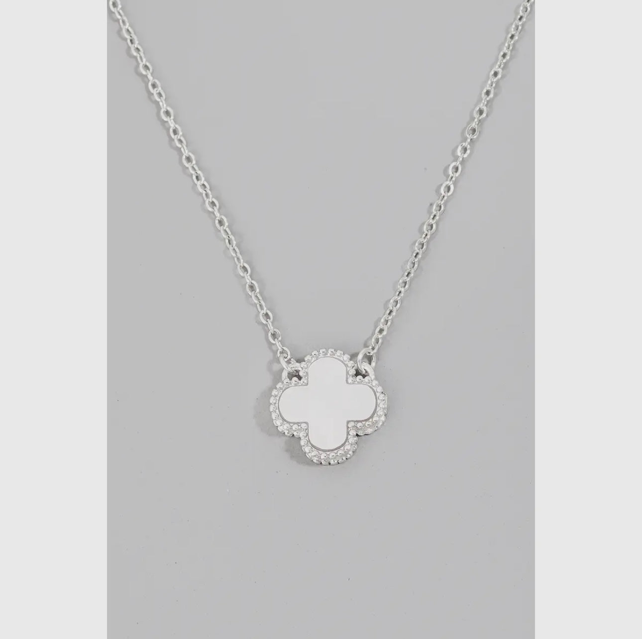 Shell Clover Pendant Chain Necklace